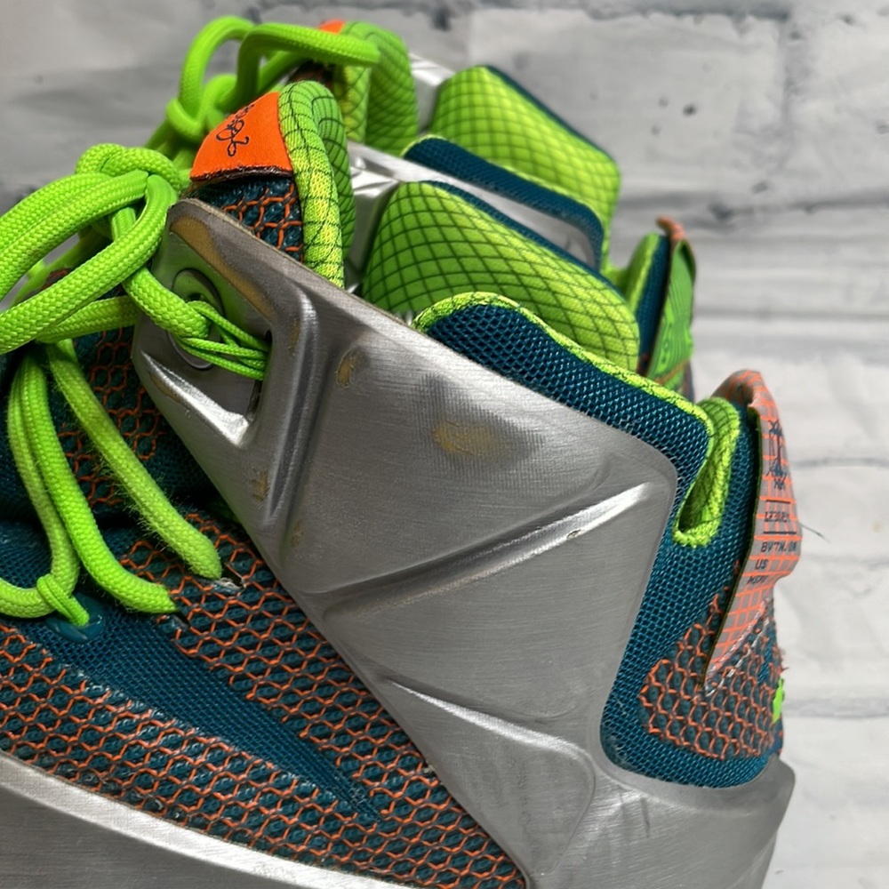 LeBron 12 GS Trillion Dollar Man10.5 - Picture 5 of 16